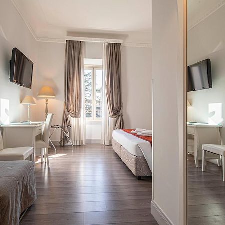 Residenza Castrense Panzió Róma Kültér fotó